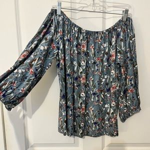Papillon off-the-shoulder floral top